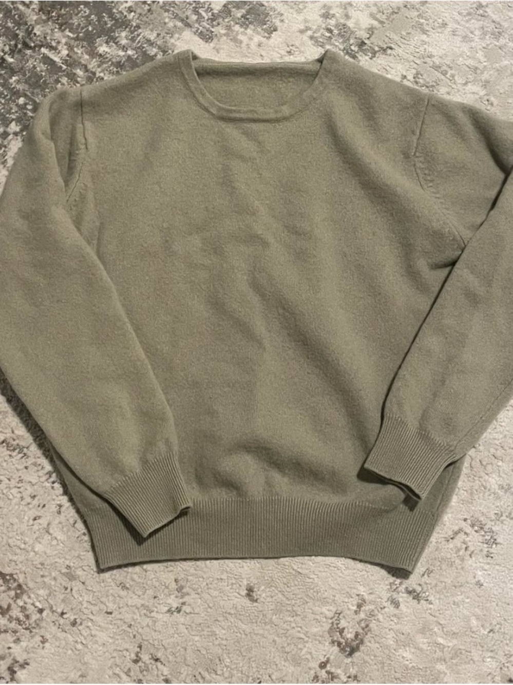 Crewneck Sweater in Olive Green